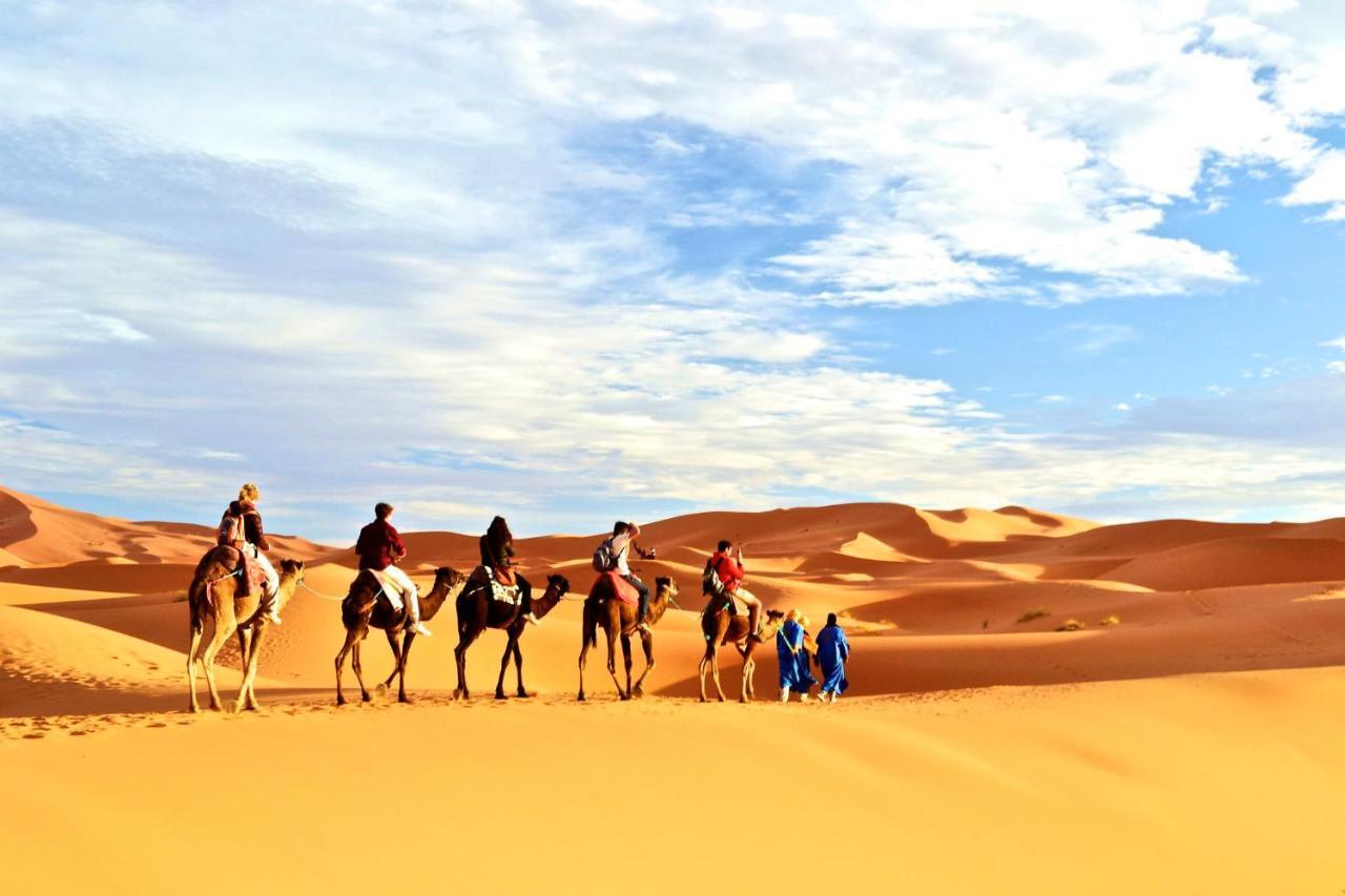 Authentic Riad & Activities Erg M'Hamid Bagian luar foto